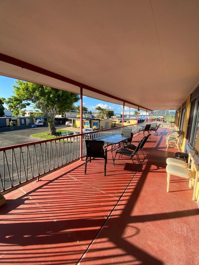 Proserpine Motor Lodge 外观 照片