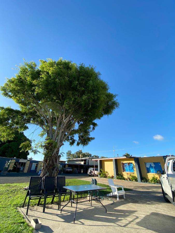 Proserpine Motor Lodge 外观 照片
