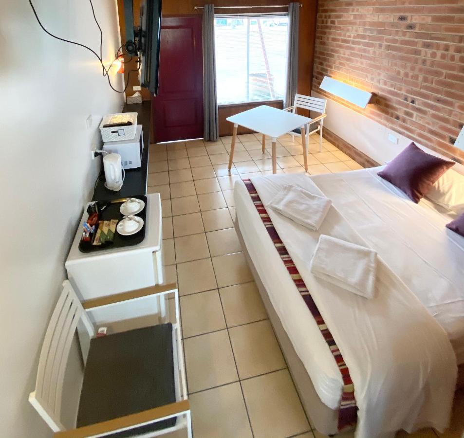 Proserpine Motor Lodge 外观 照片