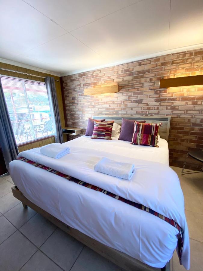 Proserpine Motor Lodge 外观 照片