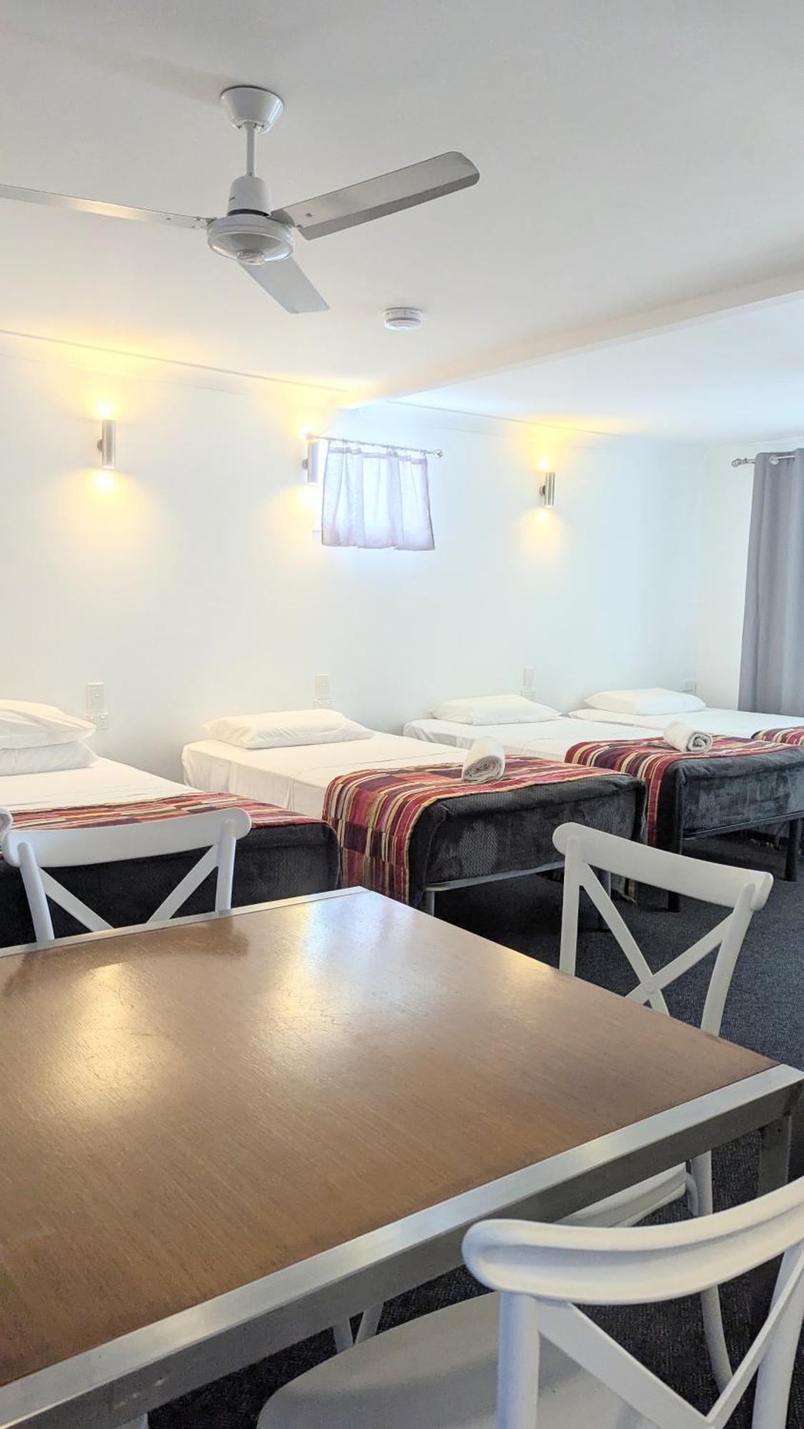Proserpine Motor Lodge 外观 照片