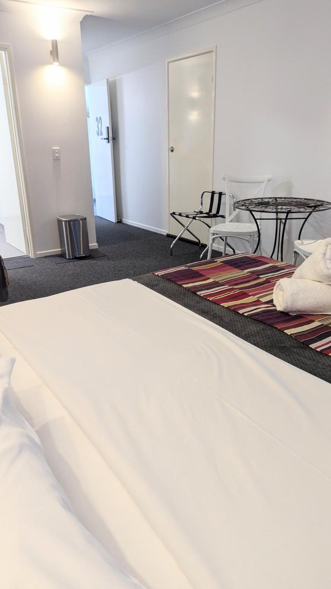 Proserpine Motor Lodge 外观 照片