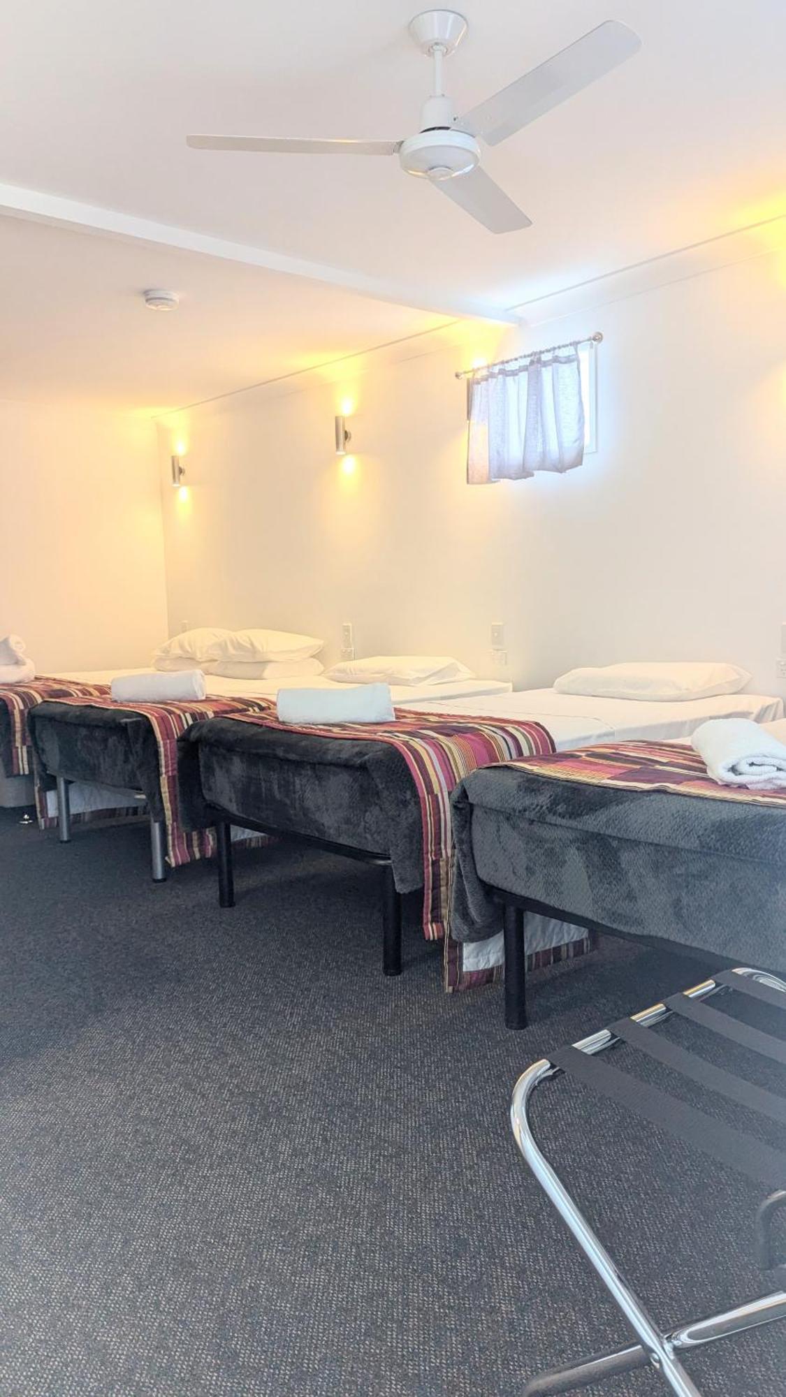 Proserpine Motor Lodge 外观 照片